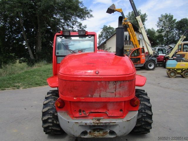 कठोर टेलीहैंडलर Manitou MT 620 mit Palettengabel (6m - 2 Ton.)