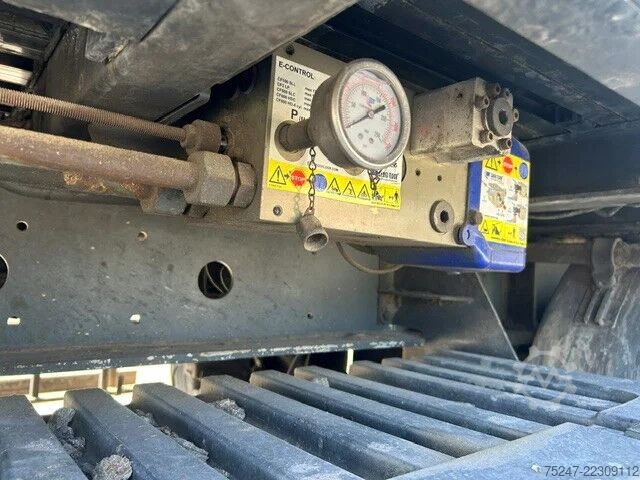 Moving floor Knapen Trailers K200 - 92m3 2x Liftachse