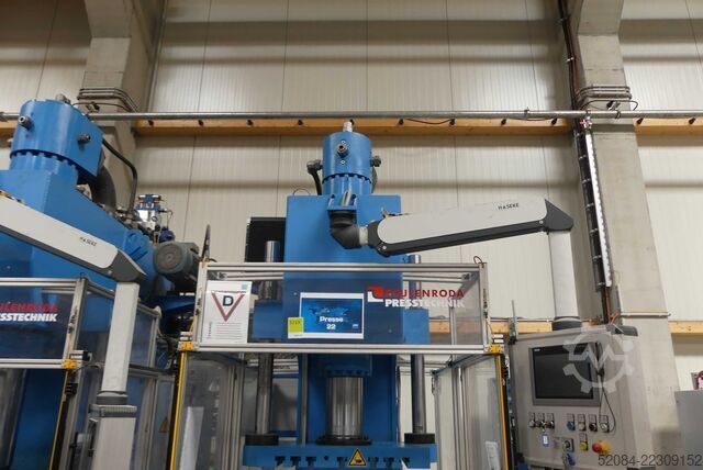 ZEULENRODA hydraulic single-column press ZEULENRODA PRESSTECHNIK PYE 100 F