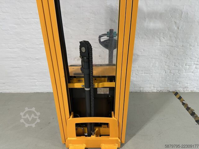 Manual stacker Jungheinrich EJC 214