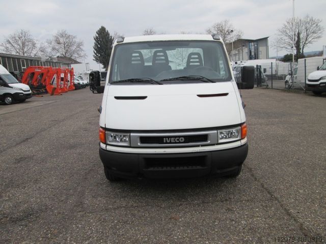 Šasija dostavnega vozila IVECO 35L12*Klima*Tempomat*Fahrgestell*3 Sitzer*