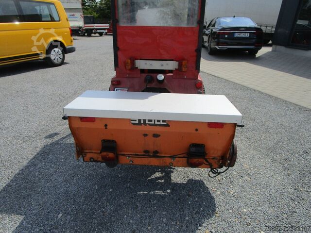 Traktorius GUTBROD 2500S *Schneepflug+Salzsteuer+Kabine+417 Std.*