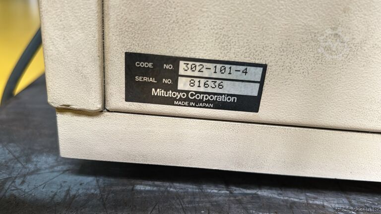 Profilprojektor Mitutoyo PJ 300