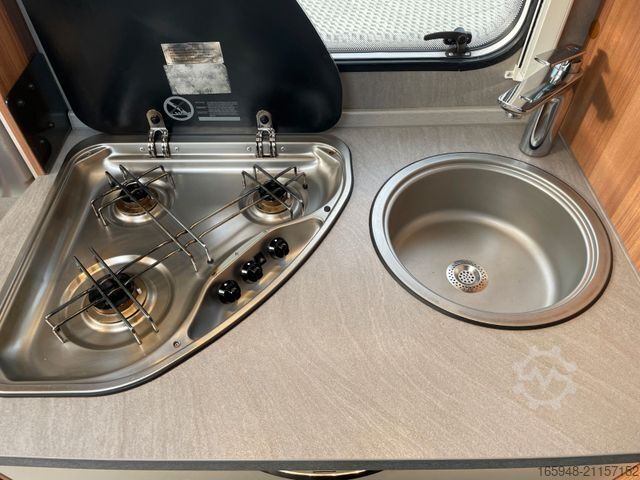 แคมเปอร์กึ่งบูรณาการ WEINSBERG Pepper 600 MEG | Markise, RFK, AHK,TV, SOG