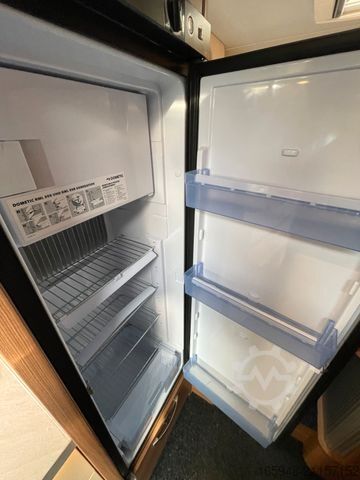 แคมเปอร์กึ่งบูรณาการ WEINSBERG Pepper 600 MEG | Markise, RFK, AHK,TV, SOG