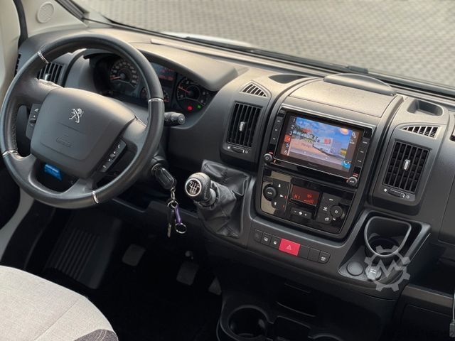 แคมเปอร์กึ่งบูรณาการ WEINSBERG Pepper 600 MEG | Markise, RFK, AHK,TV, SOG