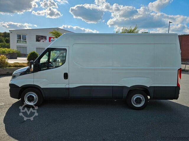 Aukštas mikroautobusas IVECO Daily 35-120 Kastenwagen - L2H2 - Klima - Navi
