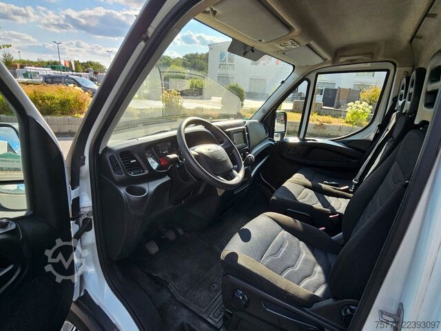 Aukštas mikroautobusas IVECO Daily 35-120 Kastenwagen - L2H2 - Klima - Navi