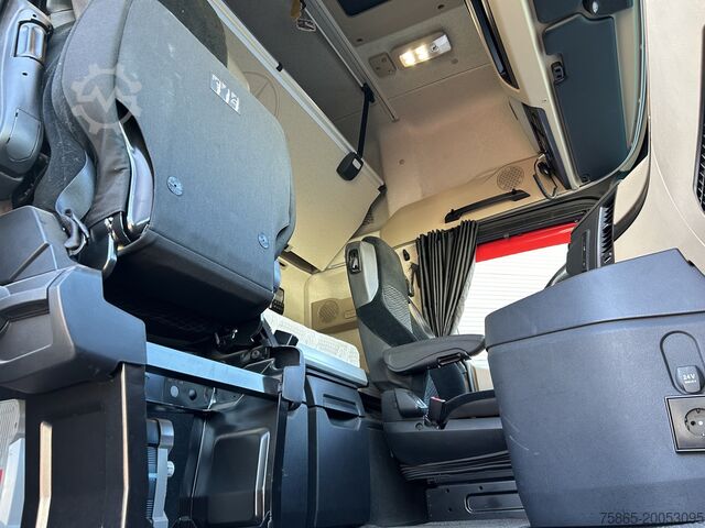 MTS standard Mercedes-Benz Actros 2648 Gigaspace / 804 dkm / 6x2 / StandAi...