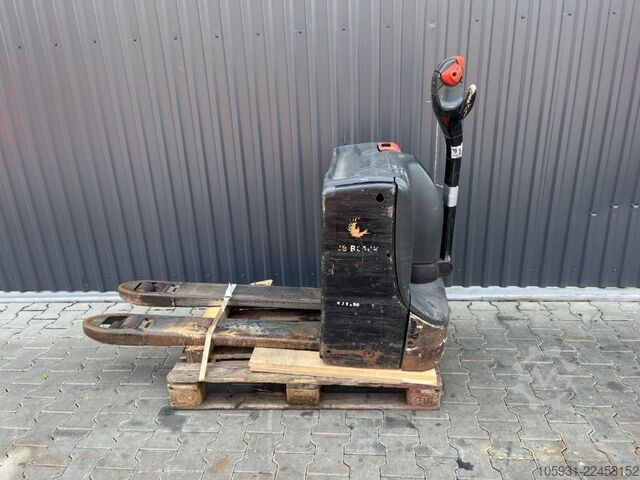 Niederhubwagen Linde T16