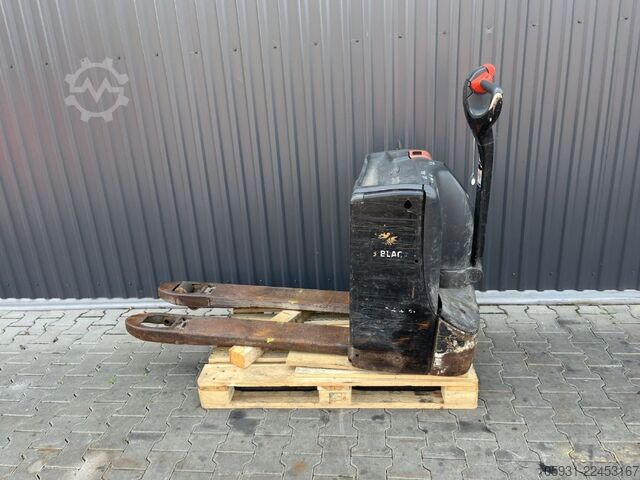 Niederhubwagen Linde T16
