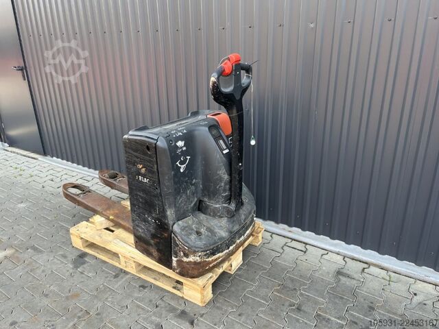 Niederhubwagen Linde T16