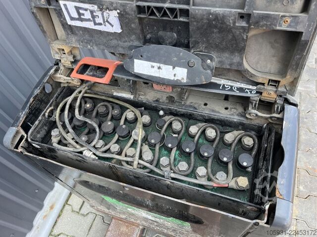 Niederhubwagen Linde T16