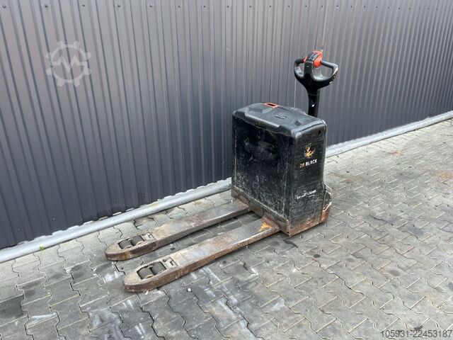 Niederhubwagen Linde T16