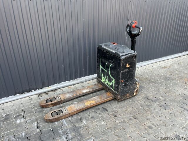 Niederhubwagen Linde T16