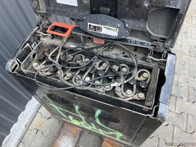 Niederhubwagen Linde T16