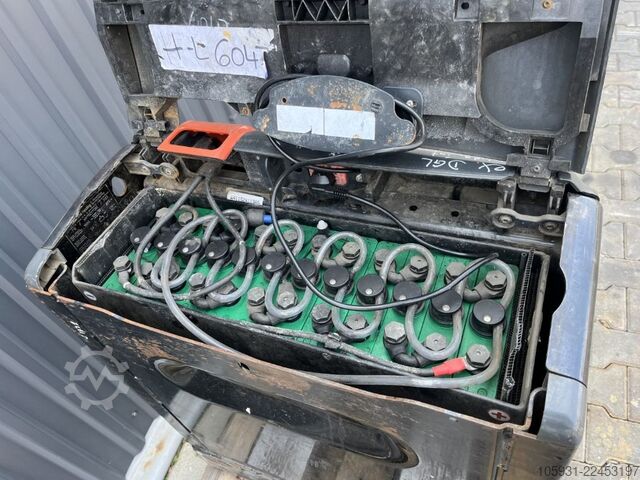 Niederhubwagen Linde T16