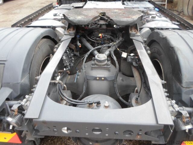 Trattore stradale standard VOLVO FH 500/ Globetrotter/ KM 361000 !!