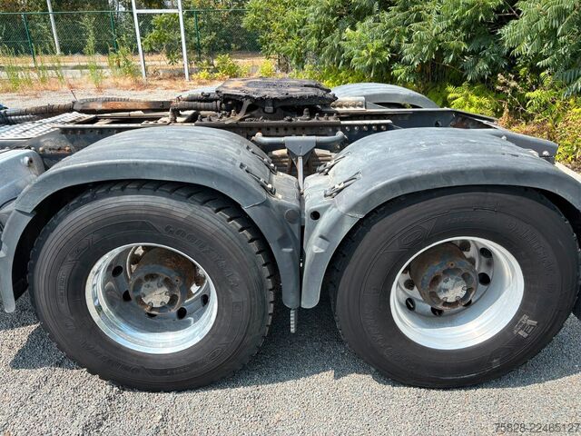 Trattore stradale standard VOLVO FH16  660 / BLATT / Retarder/ 70 To GG./ Kipphyd
