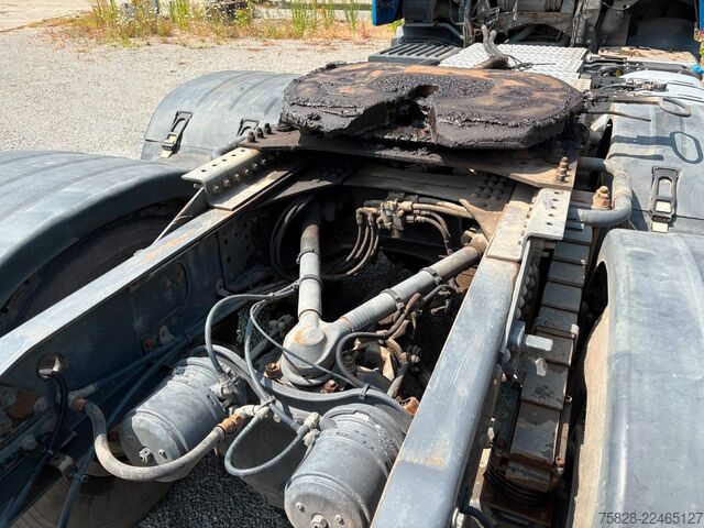 Trattore stradale standard VOLVO FH16  660 / BLATT / Retarder/ 70 To GG./ Kipphyd
