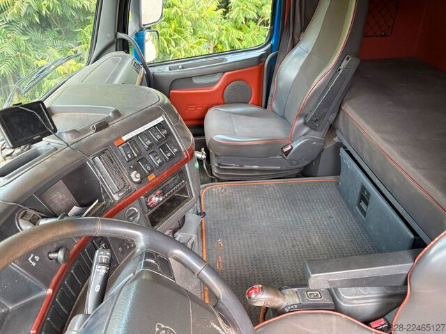 Trattore stradale standard VOLVO FH16  660 / BLATT / Retarder/ 70 To GG./ Kipphyd