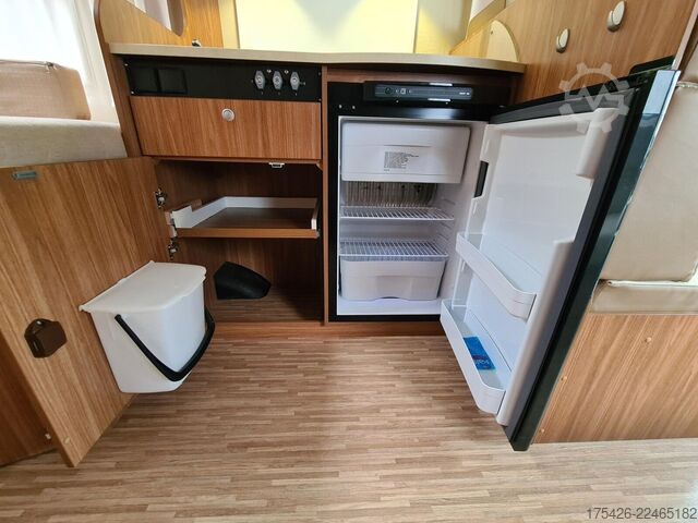 Caravana semiintegrada CARADO T 345 *SAT + TV*Panorama-Dach*Markise*AHK*
