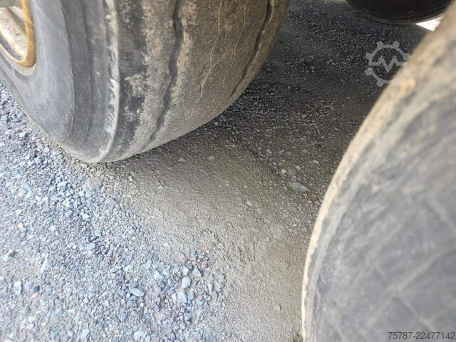 Semirremolque volquete WIELTON 50 cbm Getreidemulde, Pendelklappe,Kornschieber