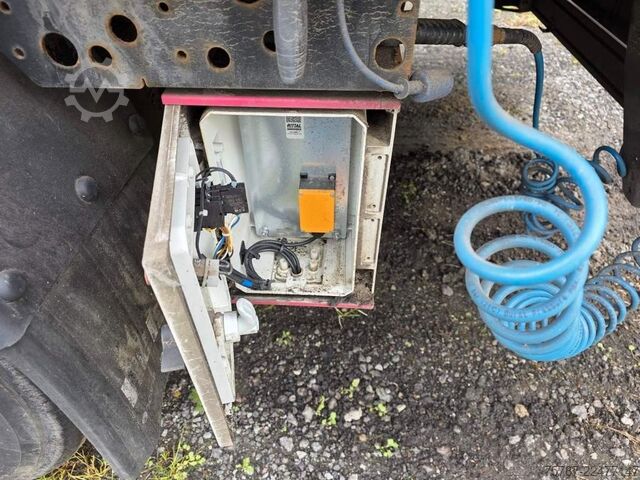 Semirremolque con piso móvil REISCH 65 cbm Schubboden, Lift, SAF Scheibe