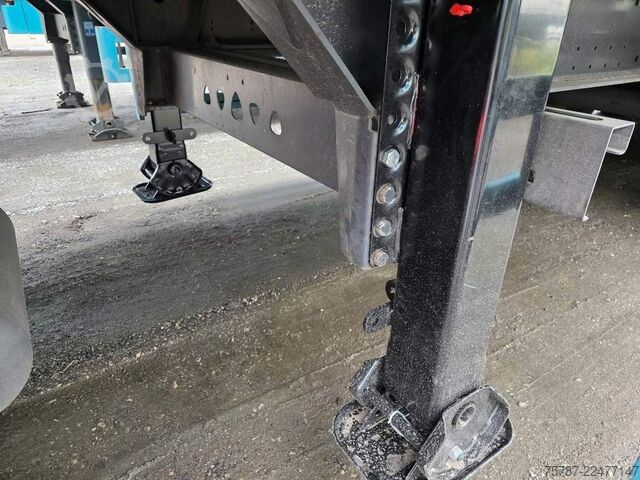 Semirremolque con piso móvil REISCH 65 cbm Schubboden, Lift, SAF Scheibe