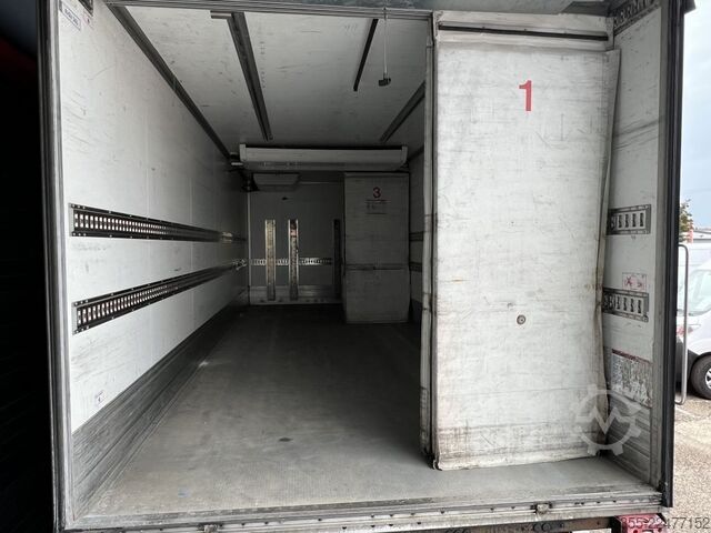 Rashladni kamion MAN TGX 26.440 Klima Lenkachse 7,35m MitsubishiTU100