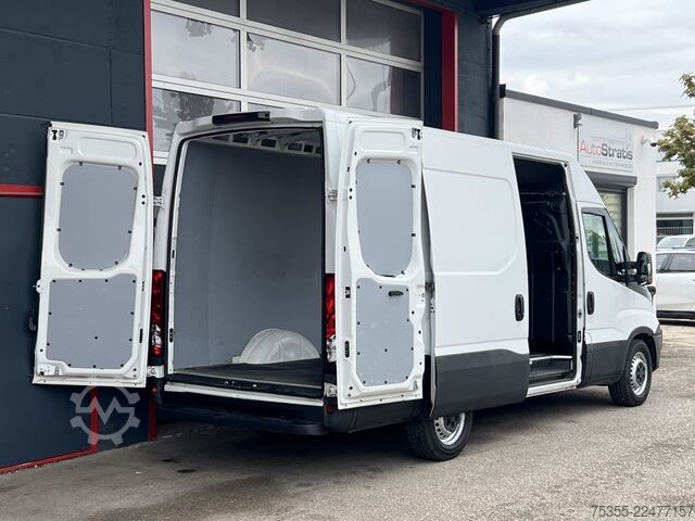 Kombi s visokim krovom IVECO Daily 35S12 Klimaanlage 3-Sitzer 270° Hecktüren