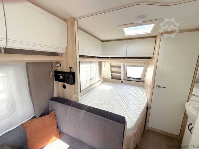 Caravana HOBBY De Luxe 400 SFe Modelljahr 2027 ausgestellt!