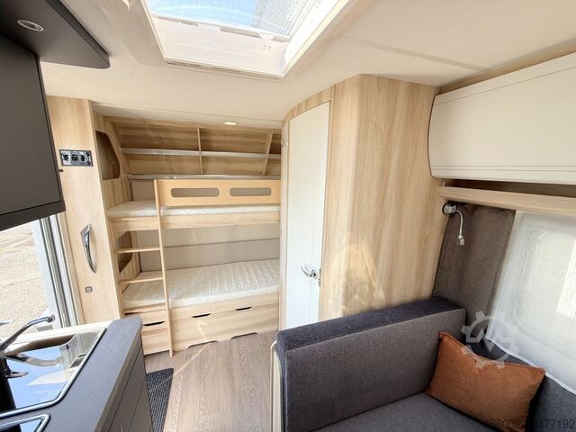 Caravana HOBBY De Luxe 490 KMF Modelljahr 2027 ausgestellt!