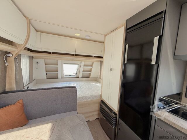 Caravana HOBBY De Luxe 490 KMF Modelljahr 2027 ausgestellt!