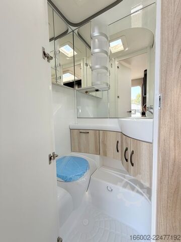 Caravana HOBBY De Luxe 490 KMF Modelljahr 2027 ausgestellt!