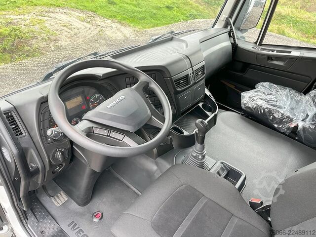 Kipper Iveco Trakker AD410T42H Tipper Truck