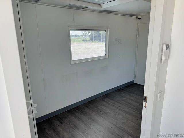 Smit STO-1030 Medical Hospital Trailer Smit STO-1030 Medical Hospital Trailer