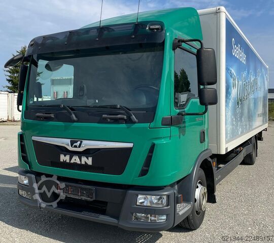 Camião de caixa fechada MAN TGL 12.250 Koffer Ladebordwand BÄR Navi