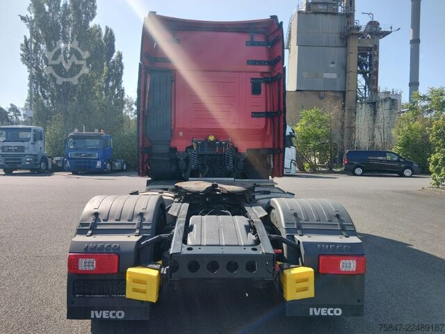 标准牵引车头 Iveco S-Way AS 440 S 49 T/FP Standklima Navi