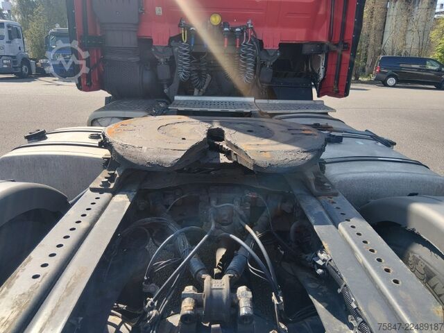标准牵引车头 Iveco S-Way AS 440 S 49 T/FP Standklima Navi