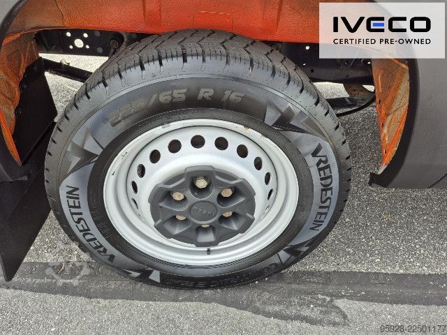 पैनल वैन IVECO 35S14 V