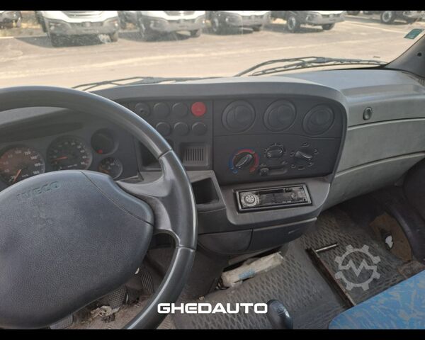 मिनिबस IVECO 35C11 - CENTINA  ALZA E ABBASSA