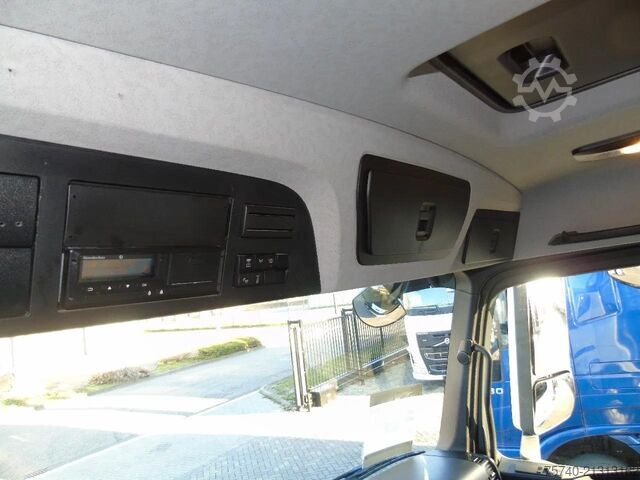3-way tipper Mercedes-Benz Arocs 3348 + TRI TIPPER + 6X4 + EURO 6