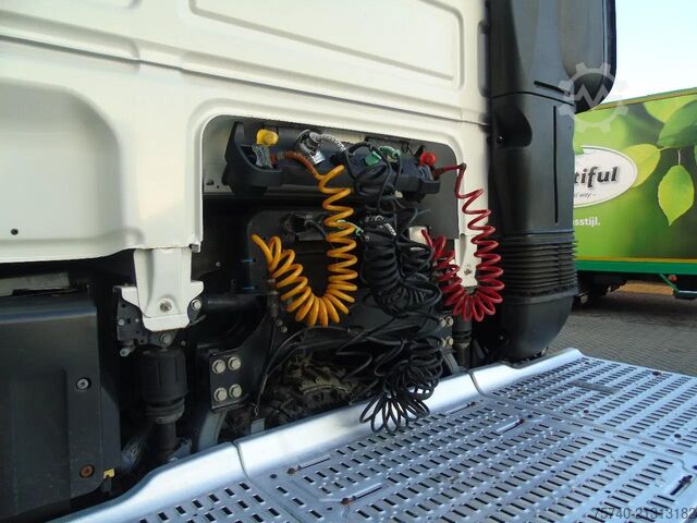 スタンダード-SZM DAF XF 410 + EURO 6