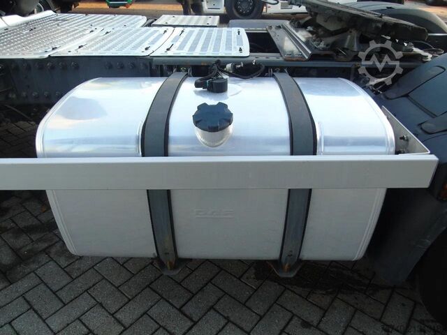 スタンダード-SZM DAF XF 410 + EURO 6