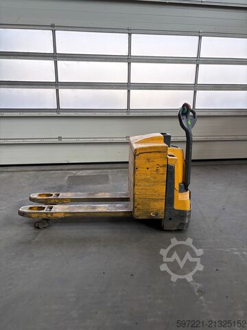 Transpalete electrice Jungheinrich EJE 225