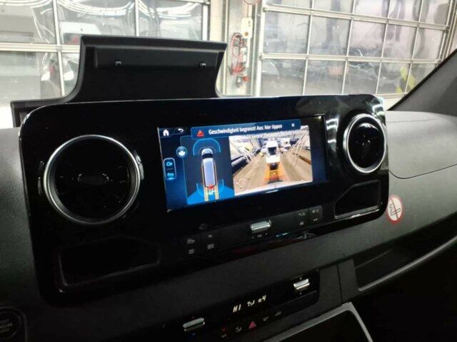 Furgoneta Mercedes-Benz Sprinter 317 CDI,L2H2,Automatik,Kamera,LED