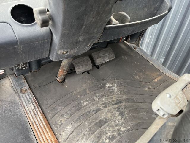 Diesel vorkheftruck Linde H30D-02