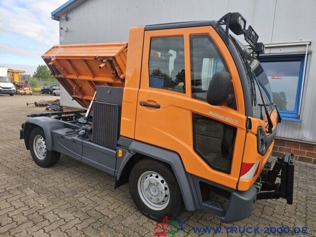 Furgoneta de caja alta Multicar M 31 C 4x4 3S. Kipper + Kommunalplatte + 2x AHK