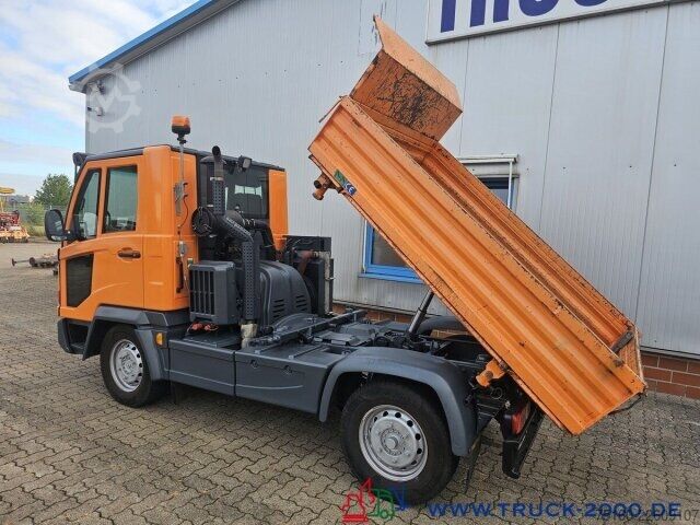 Furgoneta de caja alta Multicar M 31 C 4x4 3S. Kipper + Kommunalplatte + 2x AHK